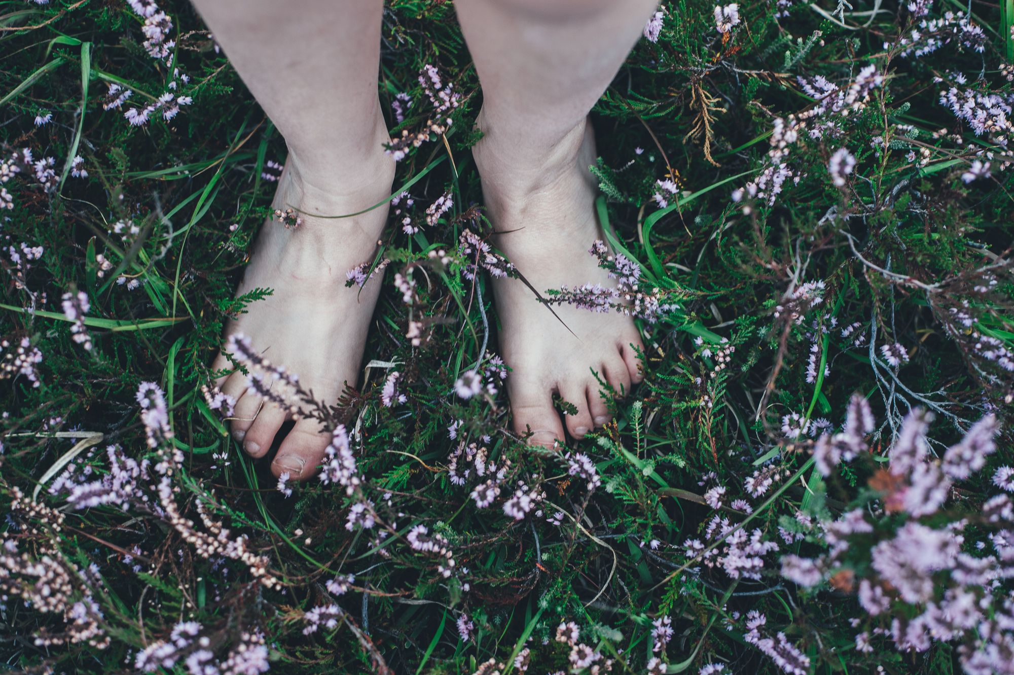 Barefoot in the Grass by Annie Spratt for Conscious by Chloé